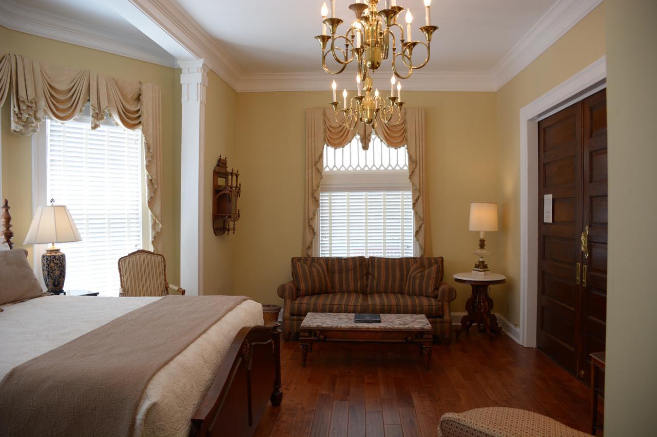 Bluff View Inn Чатануга Екстериор снимка